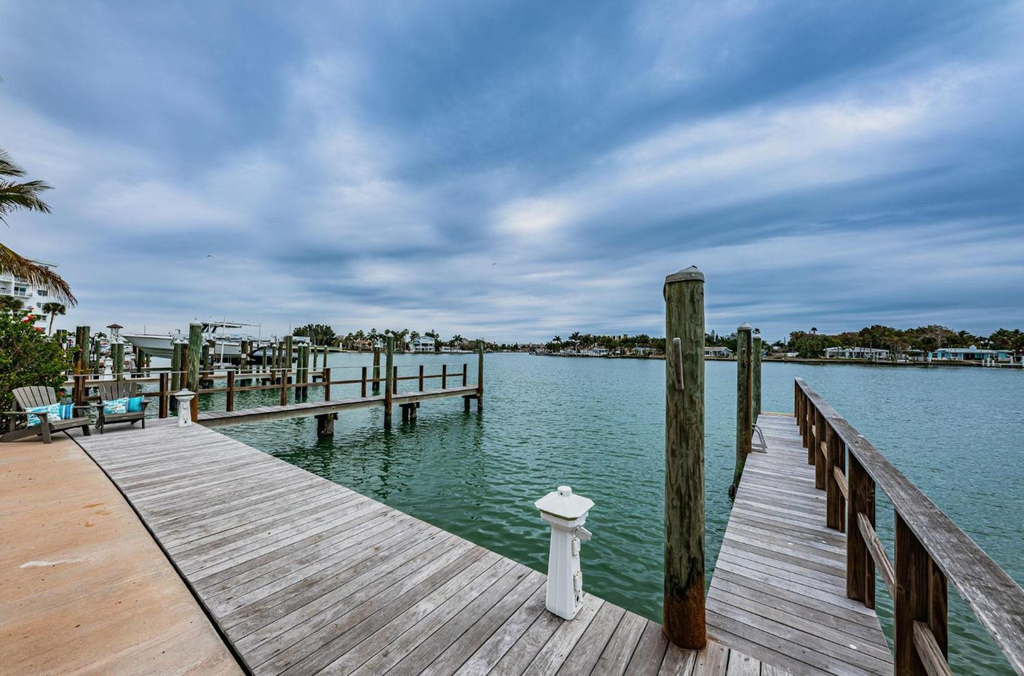 Treasure Trove Flying Dutchman Villa St. Pete Beach Exterior photo